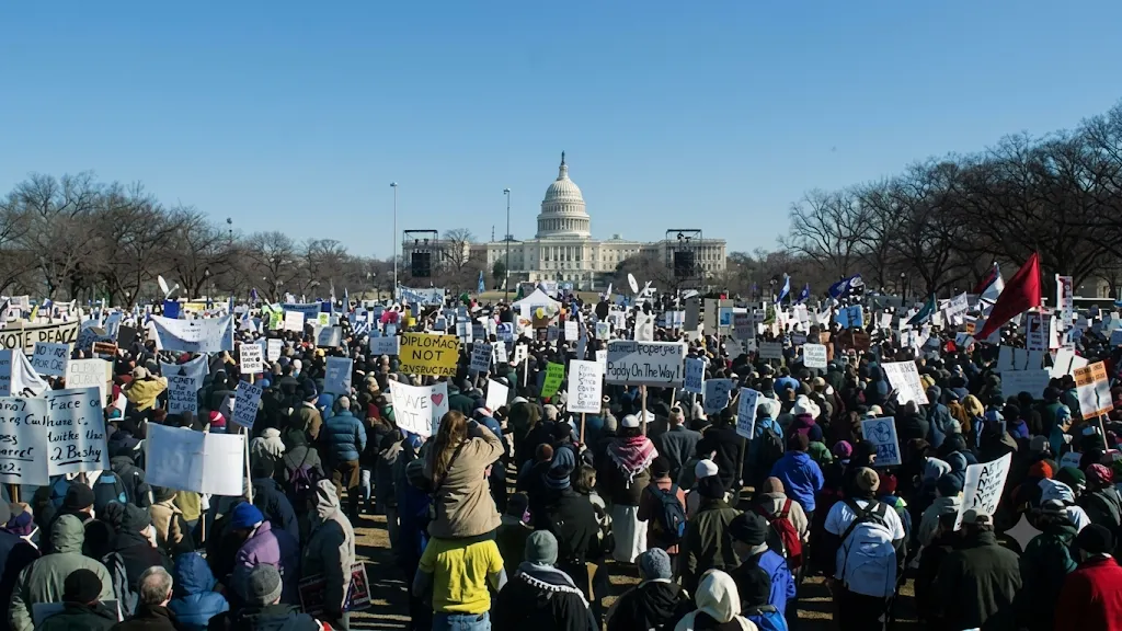 The 2003 Iraq war protests in Washington, DC — Image by Fox News, de-noised by Gemini
